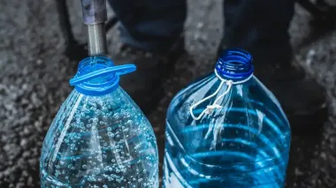 В Чернигове продолжается блэкаут: власти организуют подвоз воды в отдельные районы, что известно о ситуации в городе