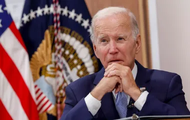 Байден завершил курс лечения агрессивного рака простаты, - CBS News