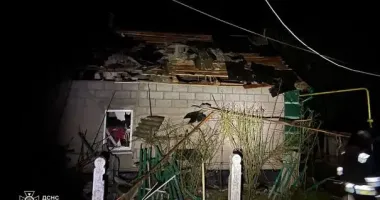 В Днепропетровской области российские дроны повредили дома и автомобили