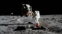 Первая за более чем 50 лет высадка человека на Луну может состояться без корабля Илона Маска