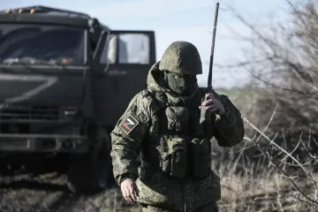 В Купянске ВС РФ закрепились в зданиях по трассе Р79: как исправить ситуацию, — обозреватель (карта)