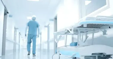 У лікарні померла 69-річна жінка, поранена під час атаки на Шахтарське