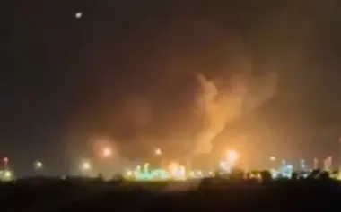 Explosion at oil refinery in Hungary supplied with crude oil from Russia. VIDEO