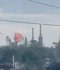 Дрони атакували Дагестан у Росії: вгатили по НПЗ в Махачкалі (відео)
