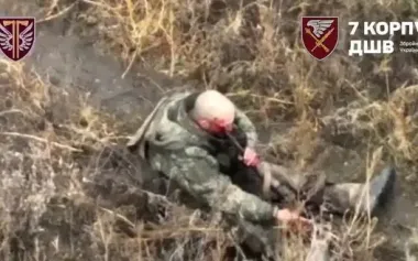 Failed to escape Ukrainian UAV: occupier shot himself in head as Ukrainian drone approaches. VIDEO