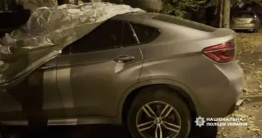 В Одесі 21-річний чоловік підпалив BMW "своїх боржників": загрожує до 10 років ув’язнення