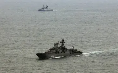 British Navy intercepts and escorts Russian destroyer in English Channel