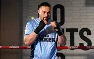 Паркер має фіксовану мету після бою з Вордлі