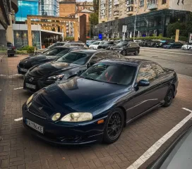 В Киеве заметили редкую люксовую Toyota 90-х на базе Supra (фото)