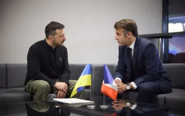 Зеленський поговорив з Макроном напередодні зустрічі "коаліції рішучих"