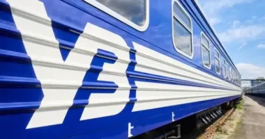 Укрзалізниця попередила про зміни руху поїздів та затримки через російські атаки