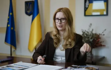 Бюджет-2026: более половины средств пойдут на оборону, учителям обещают +50% к зарплате