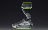 Nike представила первую в мире обувь с электроприводом