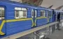 У Києві людина впала на колії метро, змінено рух поїздів