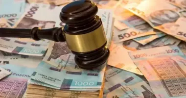 Везла ножи в Польшу: на Волыни пенсионерку оштрафовали на 17 тыс. грн