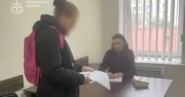 У Києві судитимуть жінку, яка під час сварки викинула з вікна п’ятого поверху собаку знайомої