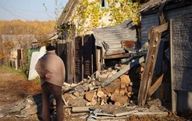 Масований удар дронами по Чернігову: у ДСНС показали фото наслідків