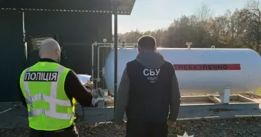В Хмельницкой области разоблачили сеть нелегальных АЗС