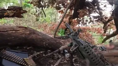 "Лента за лентою": кулеметник ССО "розібрав" росіян на замаскованій позиції