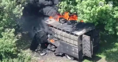 Россияне шли на штурм на инкассаторском автомобиле, — OSINT (видео)