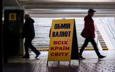 Долар і євро знову дорожчають в обмінниках