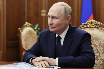 Lawmakers move to extend Russia's compulsory military draft to a year-round process