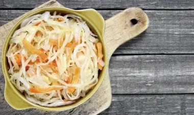 Семь рецептов маринованной капусты от острой до сладкой: секреты идеального хруста и насыщенного вкуса