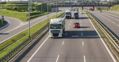 В Польше 13-летний украинец проехал 30 км на велосипеде, чтобы встретиться с подругой из Интернета: его остановила полиция