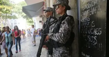 FPV-дроны, баррикады и десятки жертв: в Бразилии вспыхнула война между правительством и наркокартелями