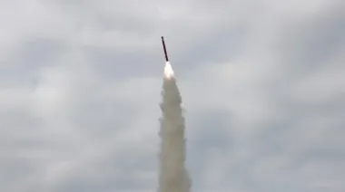 Перед визитом Трампа в Южную Корею в КНДР испытали крылатую ракету класса "море-земля"