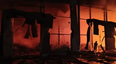 По підприємству в Чугуєві влучили 6 дронів РФ, вирувала пожежа – поліція