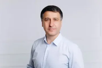 Голова Закарпатської ОВ Мирослав Білецький "забув" вказати в декларації колишню дружину з бізнесами та нерухомістю