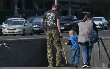 Зарплаты до 16 тысяч гривен и компенсации работодателям: Кабмин усиливает поддержку ветеранов