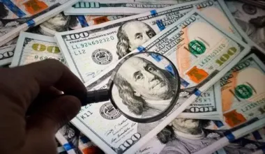 Курс валют на 30 жовтня: гривня зміцнилася до долара та євро