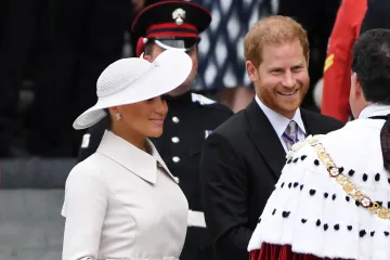 "Вонзила зубы": Меган дистанцируется от принца Гарри, а он этому рад