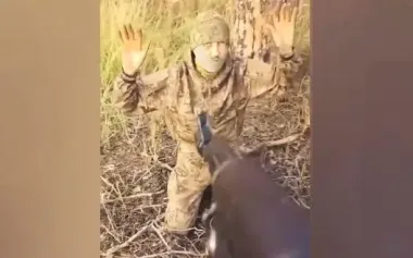 Soldiers of 63rd SMB captured occupier: "I didn’t shoot. I was looking for food. I haven’t eaten for six days". VIDEO