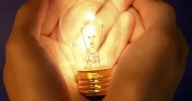 Усі регіони України знову під графіком відключень світла – Укренерго