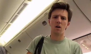 Ночь в отеле превратилась в кошмар: турист заметил неожиданного гостя в своей кровати