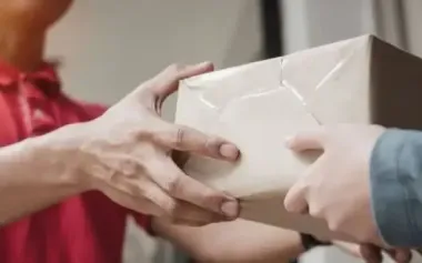 Parcel explodes at Ukrposhta branch in Kyiv: five injured (updated)