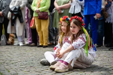 Дома выбирают русский язык: 51% подростков не общаются на украинском языке, — МОН