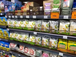 Гречка снова в ударе: украинцы сметают крупы, пока ценники улетают вверх