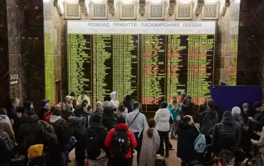 Ворог ударив по об'єктах "Укрзалізниці": поїзд на Івано-Франківськ змінив маршрут