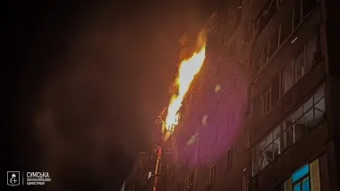 ВС РФ попали в многоэтажку в Сумах: много пострадавших, среди них есть дети (фото)