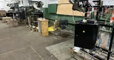 Подделывали известные бренды и продавали как оригинал: 5 фигурантам грозит тюрьма