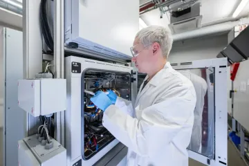 Батарея будущего: создан прорывной аккумулятор с плотностью энергии 600 Вт-ч/кг (фото)