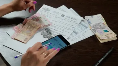 Тарифы на свет могут вырасти: НБУ прогнозирует повышение из-за восстановления энергосистемы