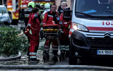 Росіяни вдарили по Миколаєву "Іскандером" з касетною частиною: є жертва і 15 поранених