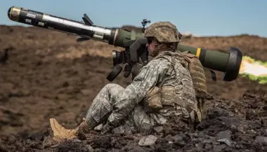 Постачання зброї для ЗСУ. Міноборони України уклало 20 контрактів із партнерами