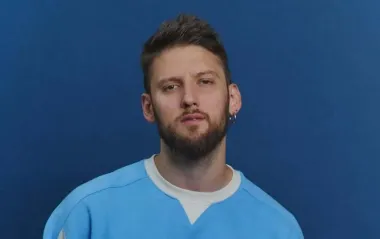 Сыну Дмитрия Коляденко разбили машину (фото)