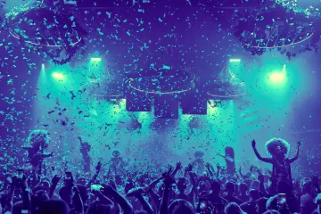 "Весь клуб подпевает": в одесском клубе включили российскую песню, какая реакция властей (видео)